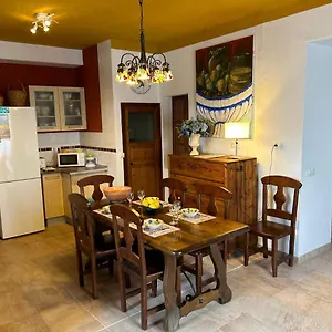 Сasa de vacaciones Casa Padrina Burballa María de la Salud