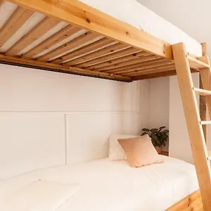 Хостел Tenerife Surf Camp Ла-Марета