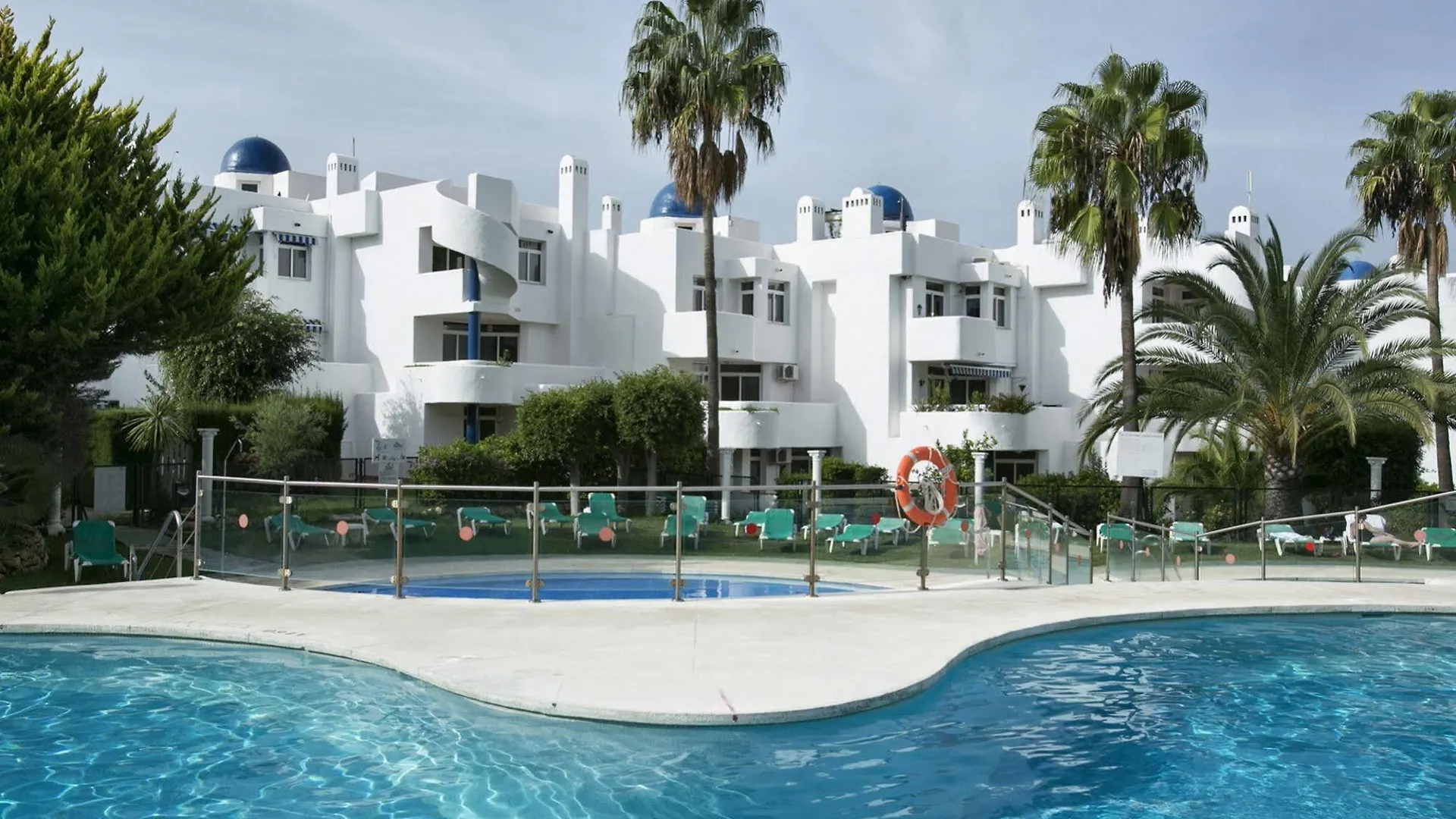 Ona Campanario Aparthotel Sitio de Calahonda 3*,